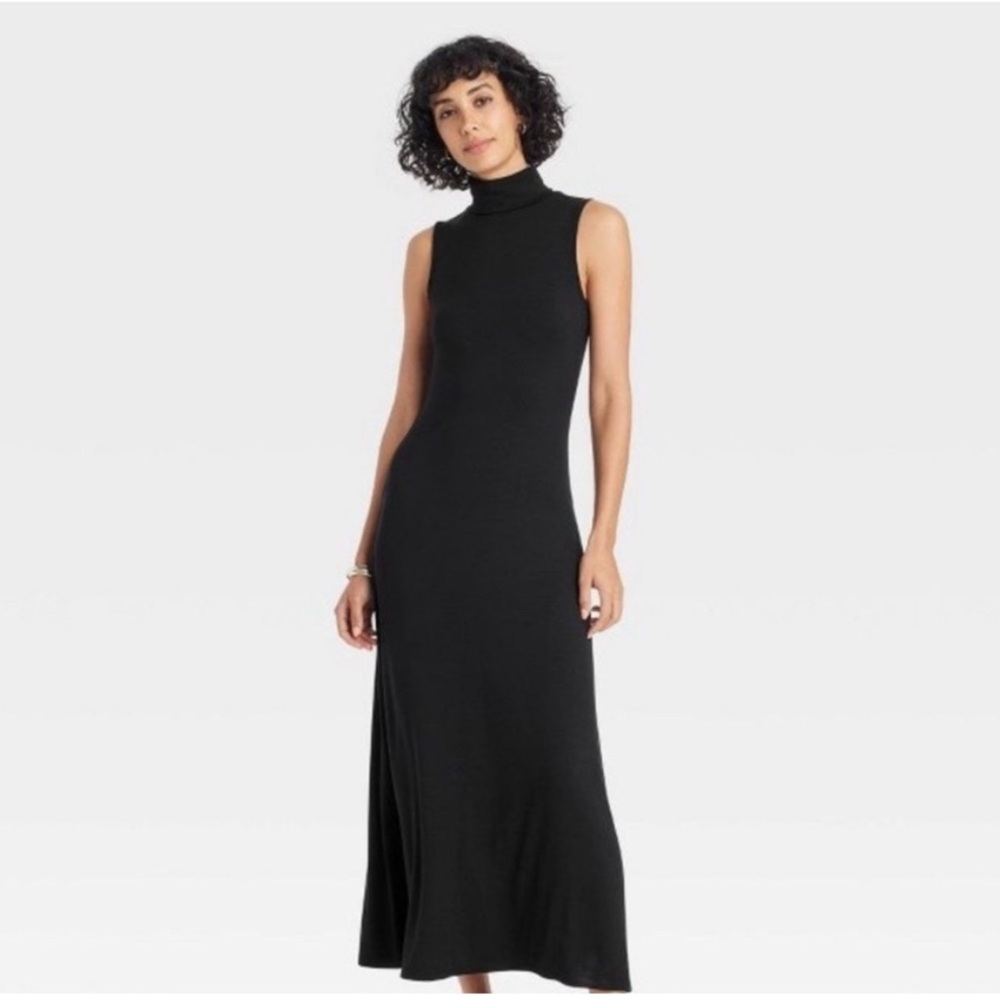 Black Sleeveless Midi Shift Dress